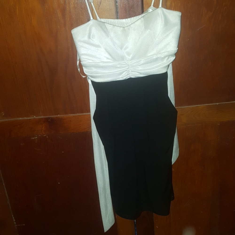 Sweet storm pocket dress